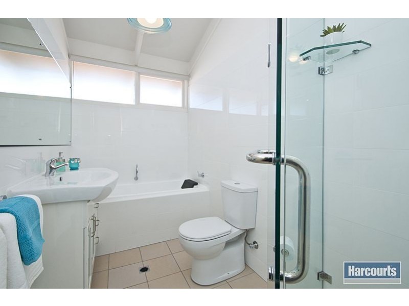 1 Arafura Court, Hallett Cove SA 5158