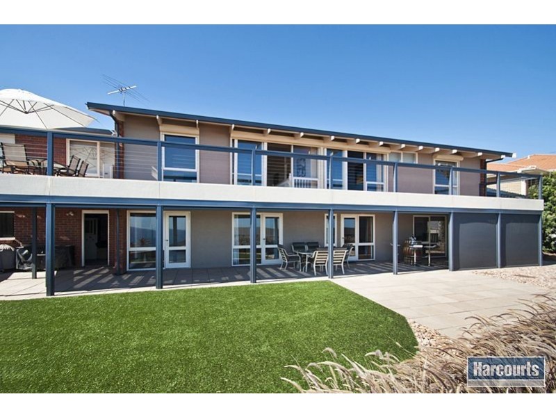 1 Arafura Court, Hallett Cove SA 5158