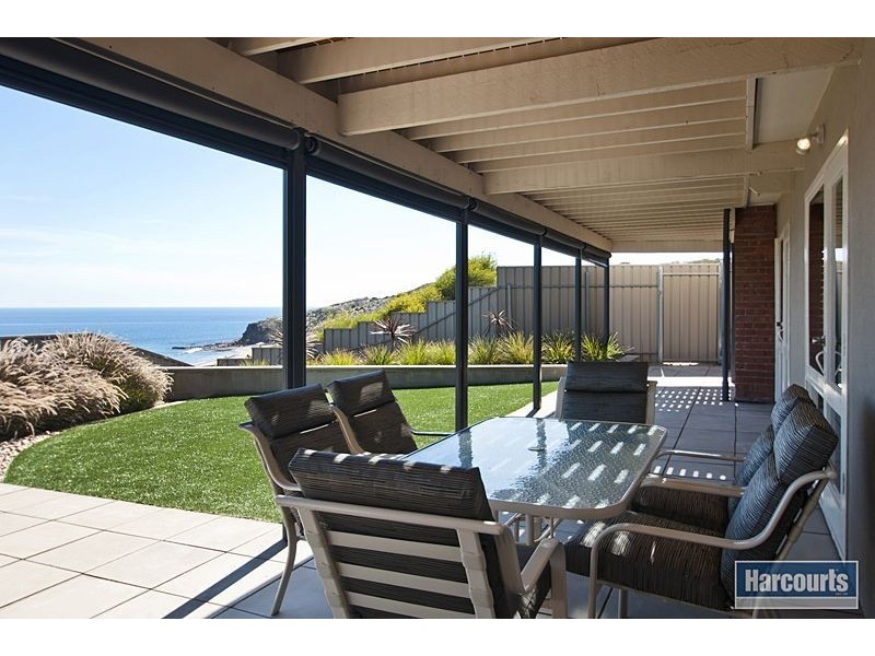 1 Arafura Court, Hallett Cove SA 5158