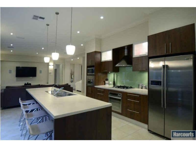 1 Norfolk Street, Flagstaff Hill SA 5159