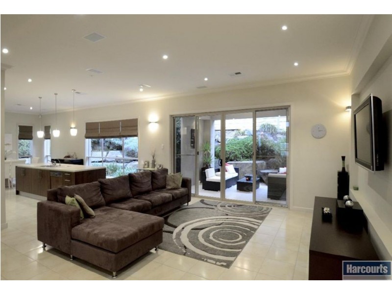 1 Norfolk Street, Flagstaff Hill SA 5159