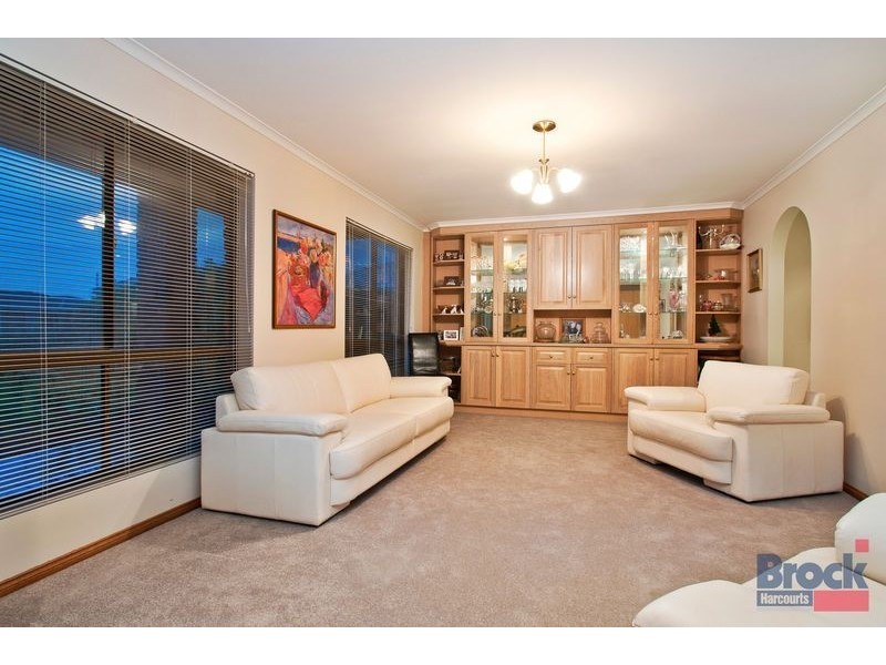 17 Takari Court, Hallett Cove SA 5158