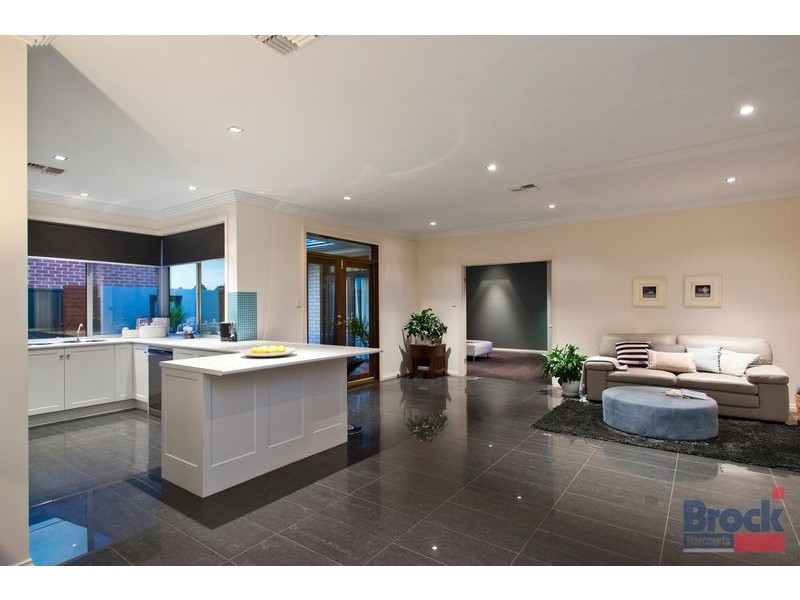 10 Bristlecone Street, Flagstaff Hill SA 5159