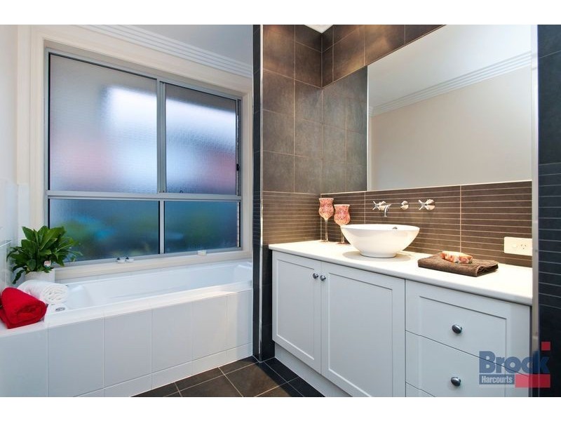 10 Bristlecone Street, Flagstaff Hill SA 5159