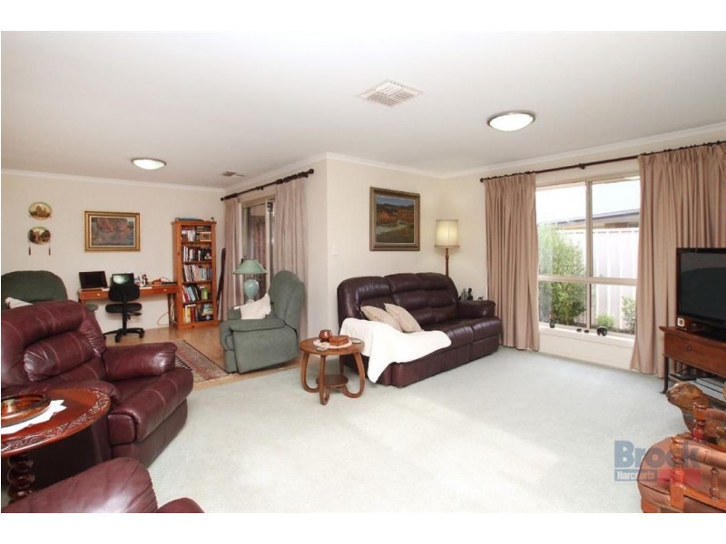 17 Caroline Close, Sheidow Park SA 5158