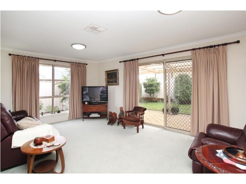 17 Caroline Close, Sheidow Park SA 5158