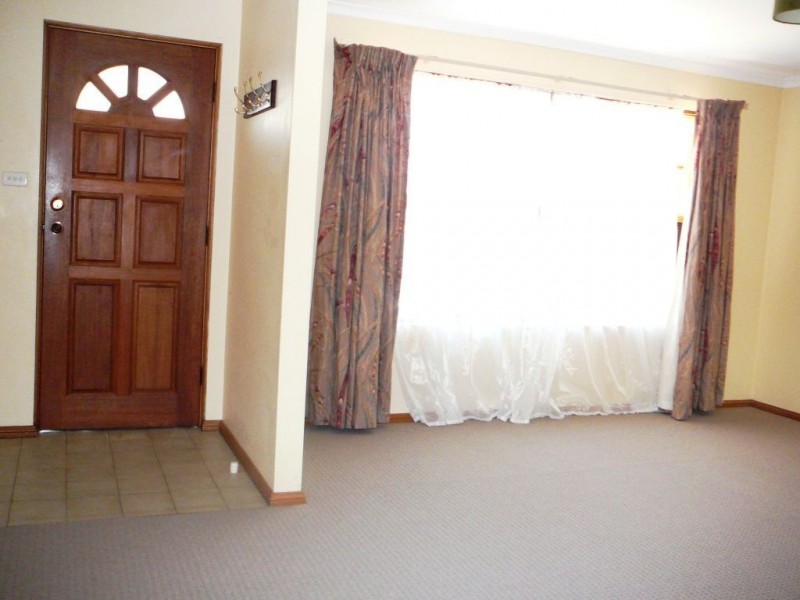 18a Moor Crescent, Hallett Cove SA 5158