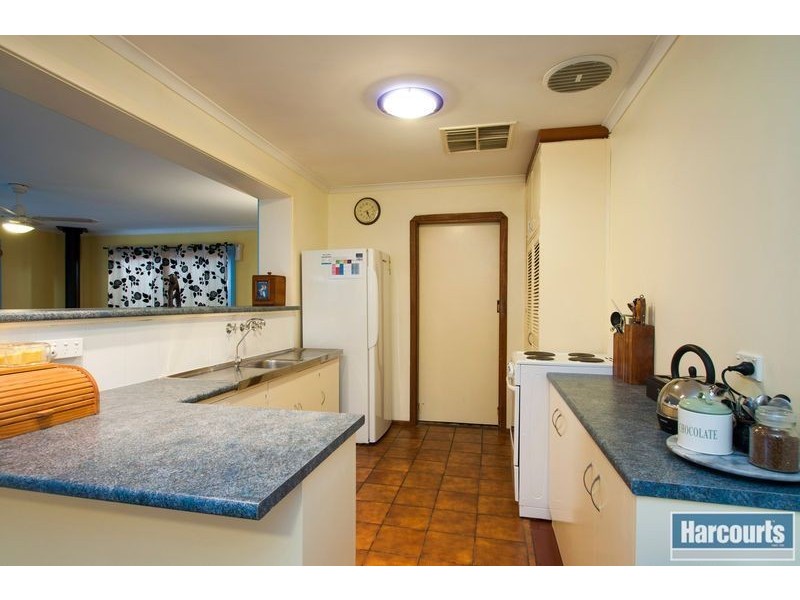 8 Aurora Street, Hallett Cove SA 5158