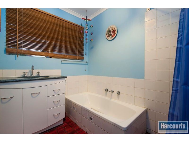 8 Aurora Street, Hallett Cove SA 5158