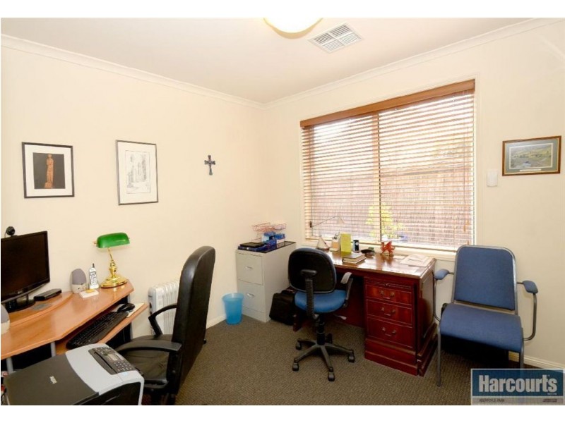 31 Maesbury Circuit, Sturt SA 5047