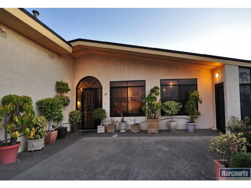 14 Carlton Terrace, Marino SA 5049