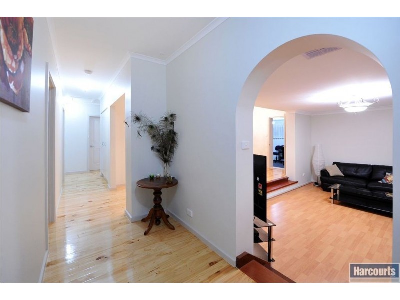 15 Kanangra Road, Seaview Downs SA 5049