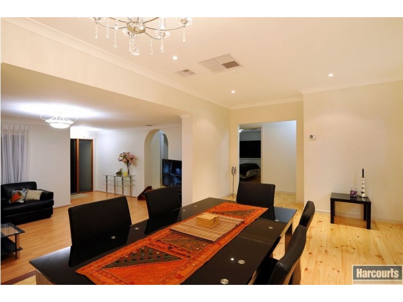 15 Kanangra Road, Seaview Downs SA 5049