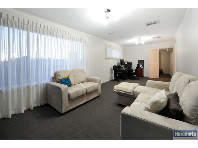 15 Kanangra Road, Seaview Downs SA 5049