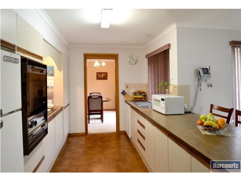 4 Yilki Court, Hallett Cove SA 5158