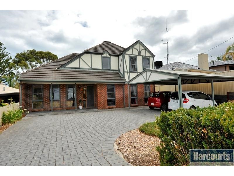 24 Kurnabinna Terrace, Hallett Cove SA 5158