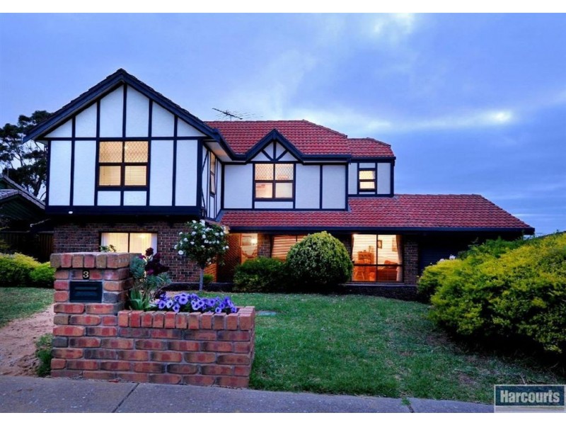 3 Coringle Crescent, Hallett Cove SA 5158