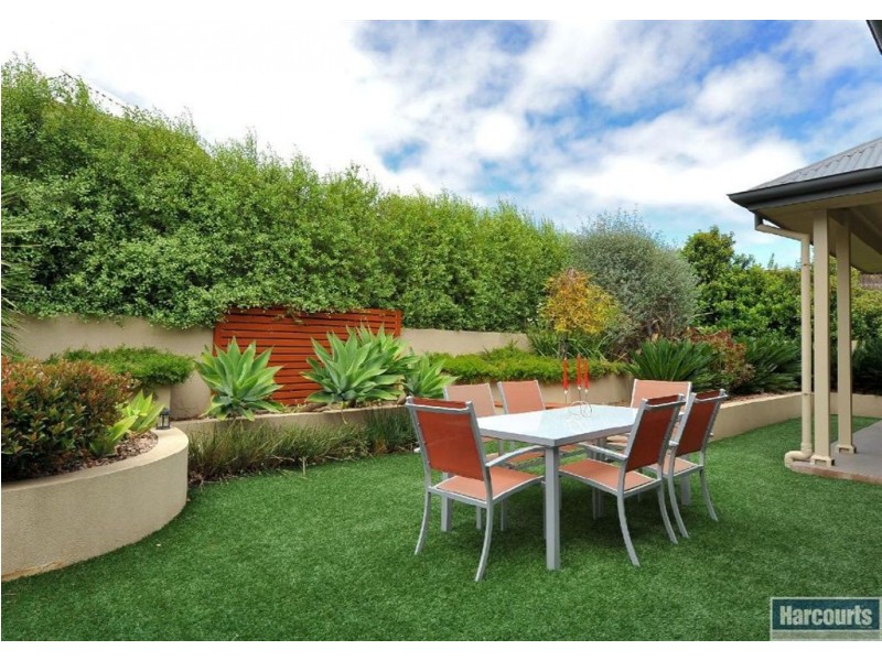 8 Evergreen Parade, Flagstaff Hill SA 5159