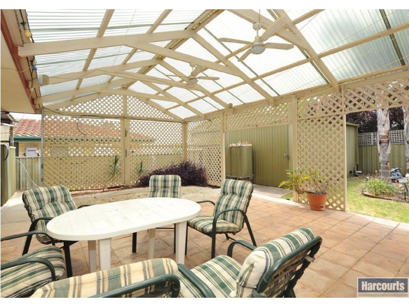 26 Rogana Crescent, Hallett Cove SA 5158