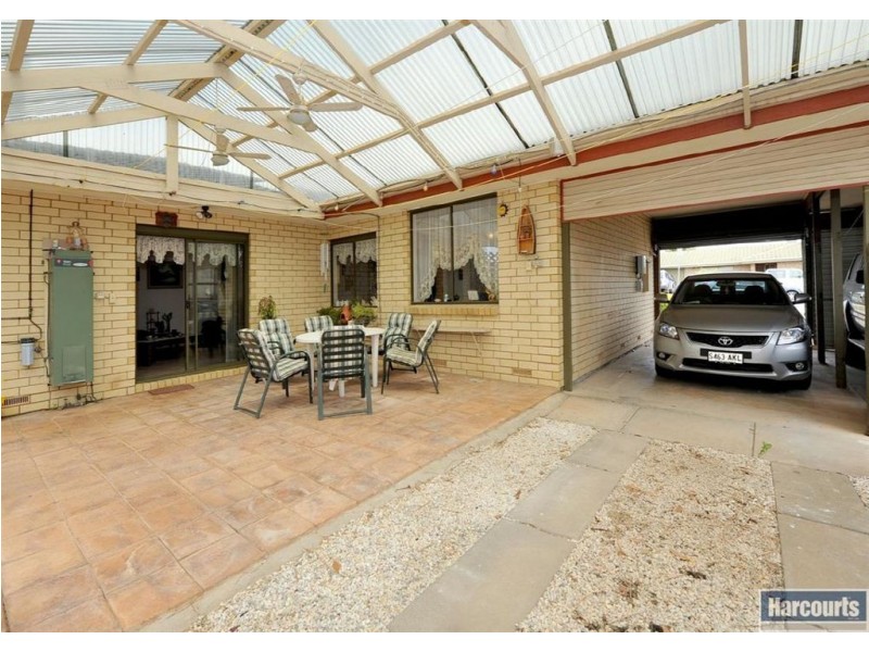 26 Rogana Crescent, Hallett Cove SA 5158