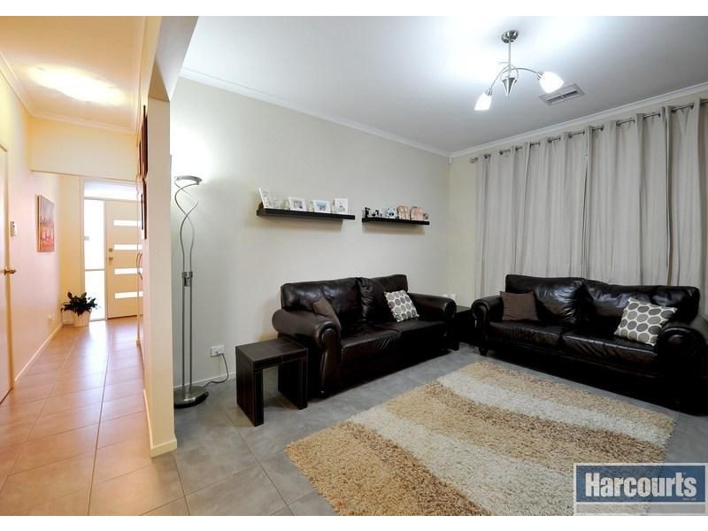 33 Torrey Road, Flagstaff Hill SA 5159