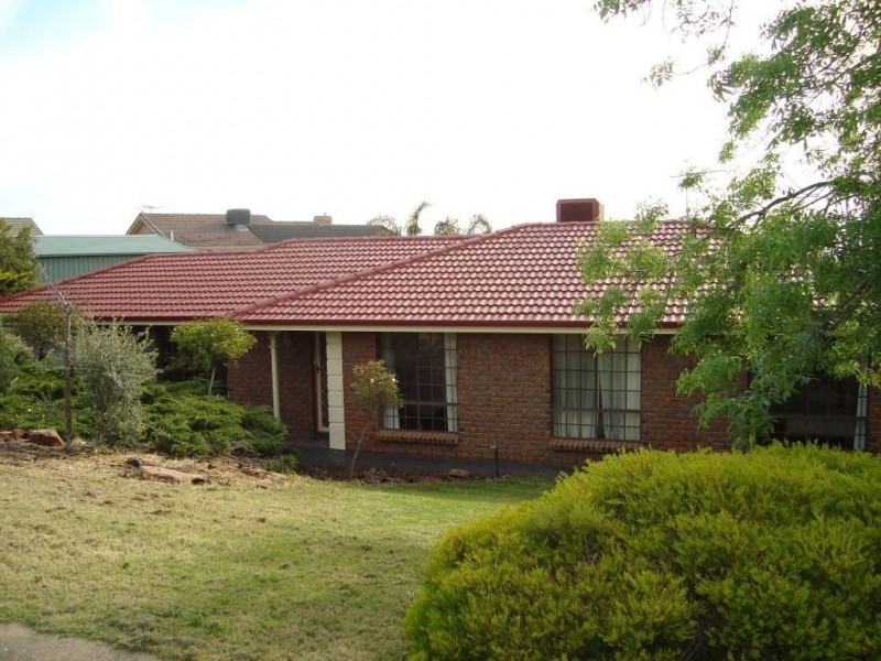 5 Aroona Road, Hallett Cove SA 5158