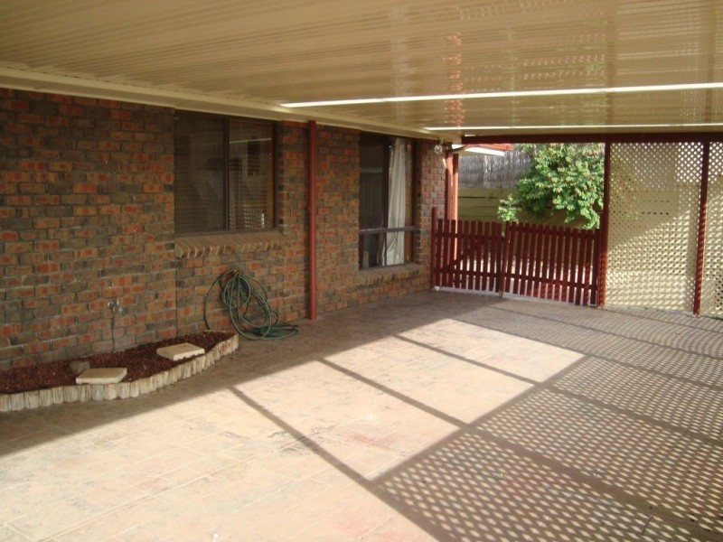 5 Aroona Road, Hallett Cove SA 5158