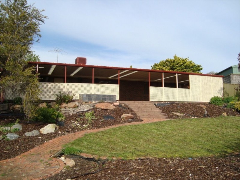 5 Aroona Road, Hallett Cove SA 5158