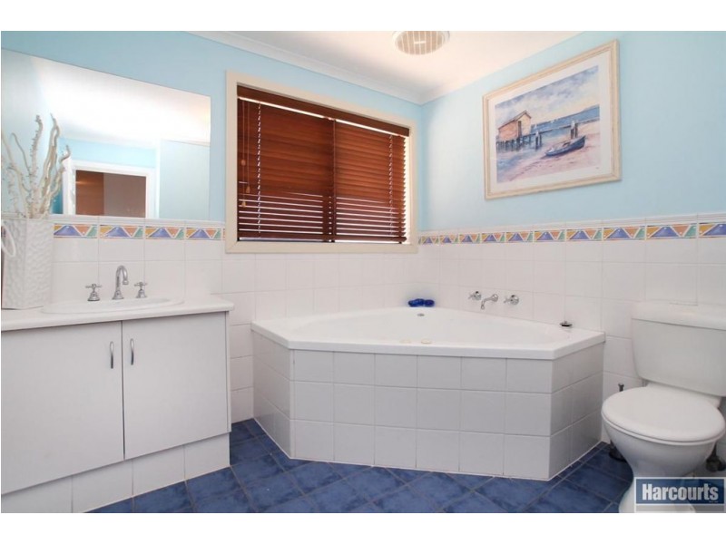 23 Sandpiper Terrace, Hallett Cove SA 5158