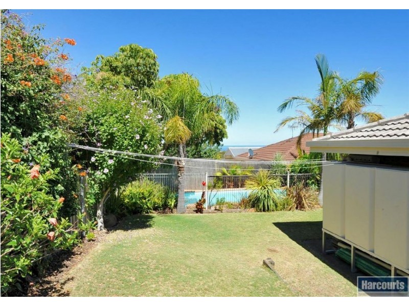 27 Moor Crescent, Hallett Cove SA 5158