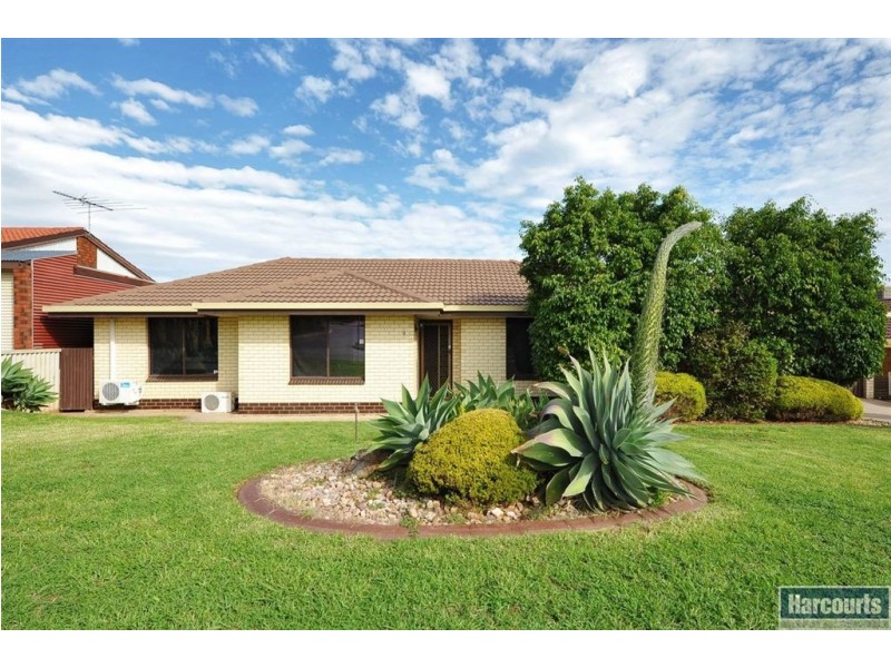 9 Falcon Avenue, Hallett Cove SA 5158
