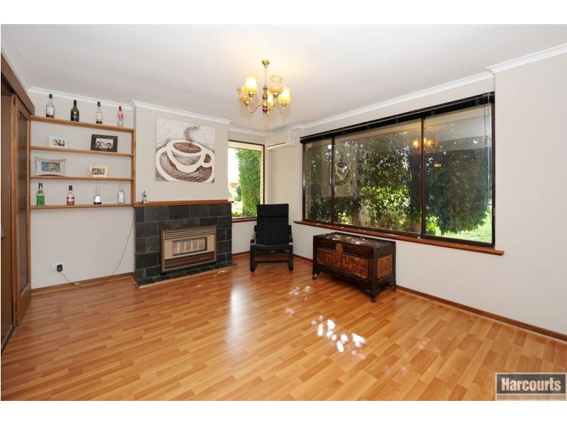 9 Falcon Avenue, Hallett Cove SA 5158