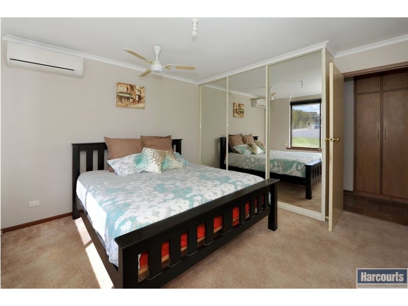 9 Falcon Avenue, Hallett Cove SA 5158