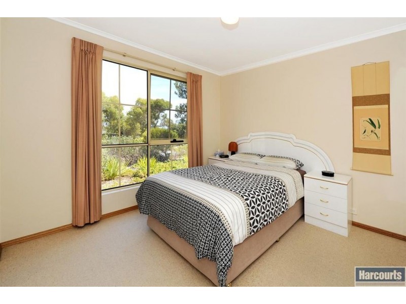 8/2 Aroona Road, Hallett Cove SA 5158