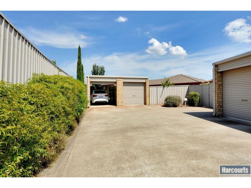 8/2 Aroona Road, Hallett Cove SA 5158