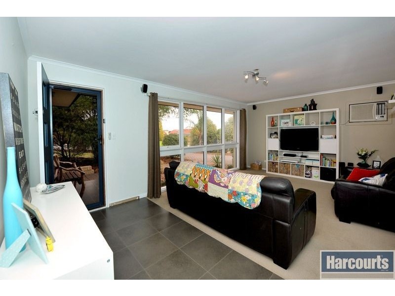 16 Serica Steet, Hallett Cove SA 5158