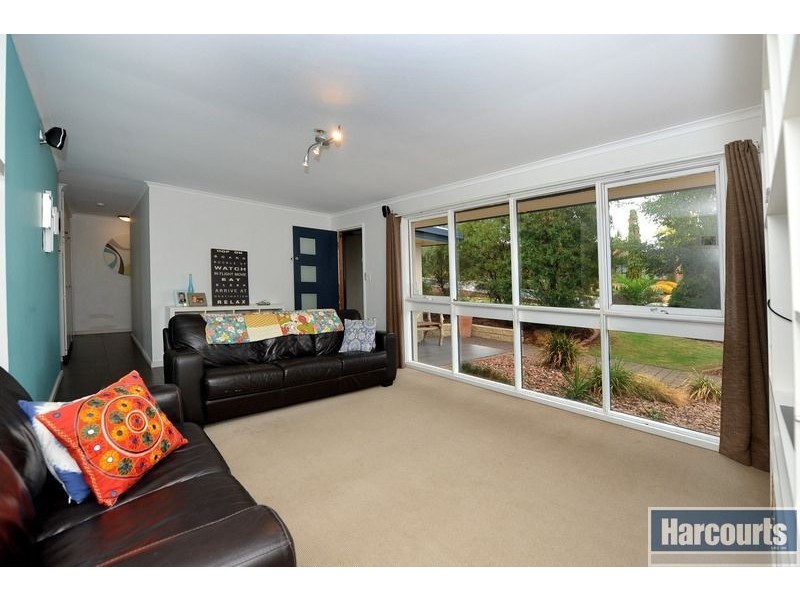 16 Serica Steet, Hallett Cove SA 5158