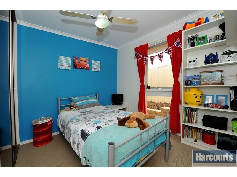 16 Serica Steet, Hallett Cove SA 5158