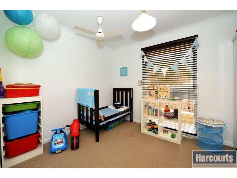 16 Serica Steet, Hallett Cove SA 5158