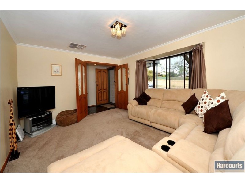 12 Lucretia Way, Hallett Cove SA 5158