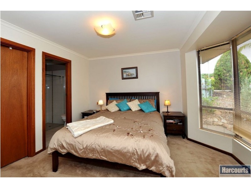 12 Lucretia Way, Hallett Cove SA 5158