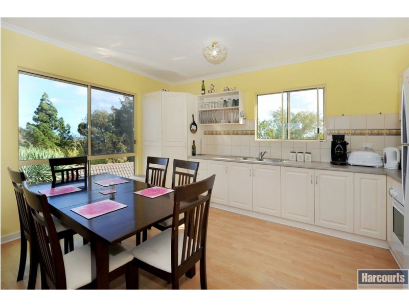 3 Kopoola Court, Hallett Cove SA 5158