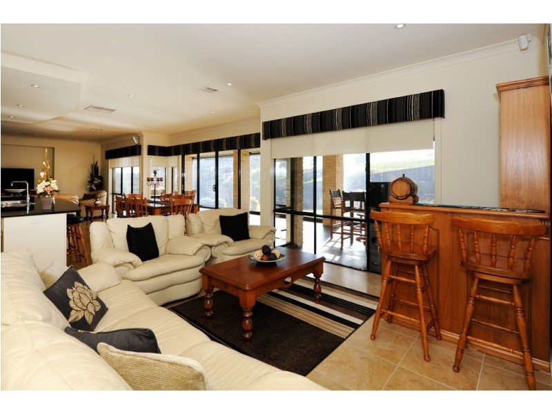 35 Coulter Street, Flagstaff Hill SA 5159