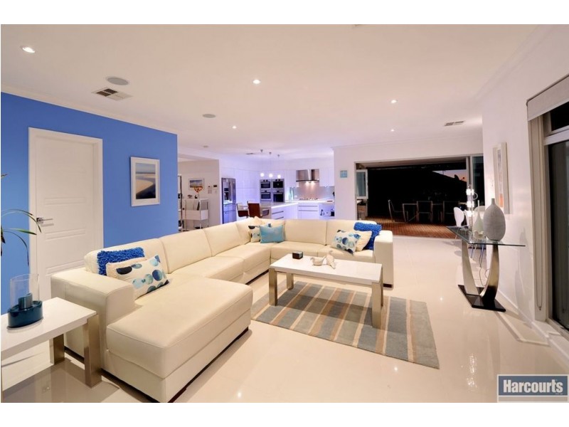 17 Balboa Drive, Hallett Cove SA 5158