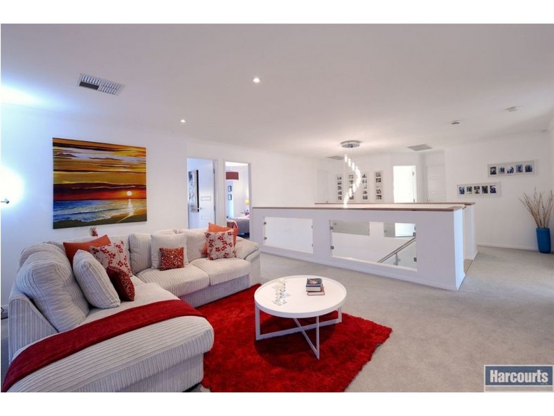 17 Balboa Drive, Hallett Cove SA 5158