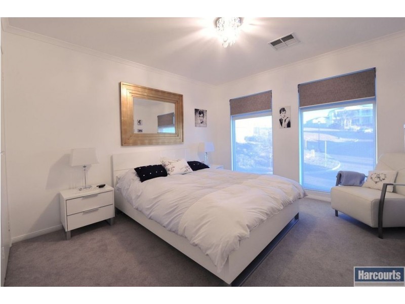 17 Balboa Drive, Hallett Cove SA 5158