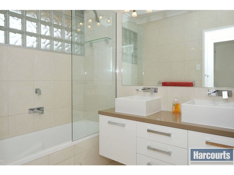 3 Young Avenue, Port Noarlunga SA 5167