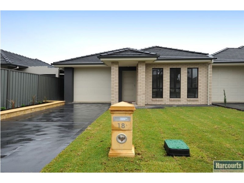 18 & 18A Finchley Street, Clovelly Park SA 5042