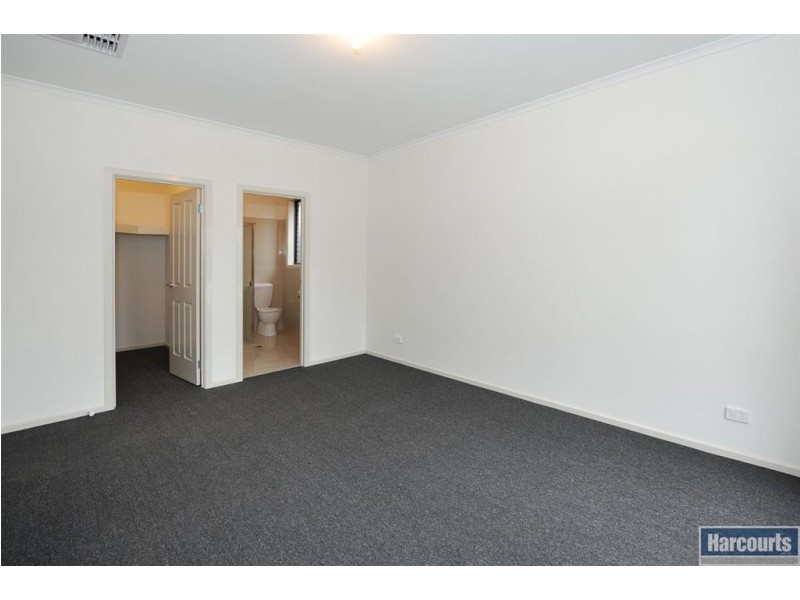 18 & 18A Finchley Street, Clovelly Park SA 5042