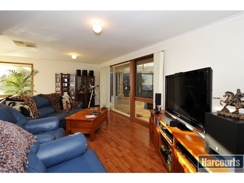 172 Perry Barr Road, Hallett Cove SA 5158